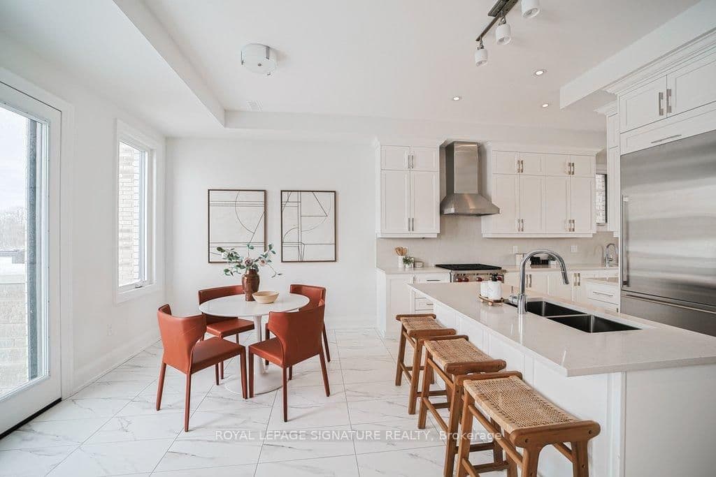 448 York Downs Boulevard thumbnail 18