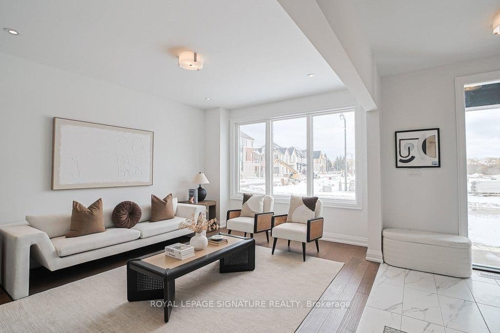 448 York Downs Boulevard thumbnail 5