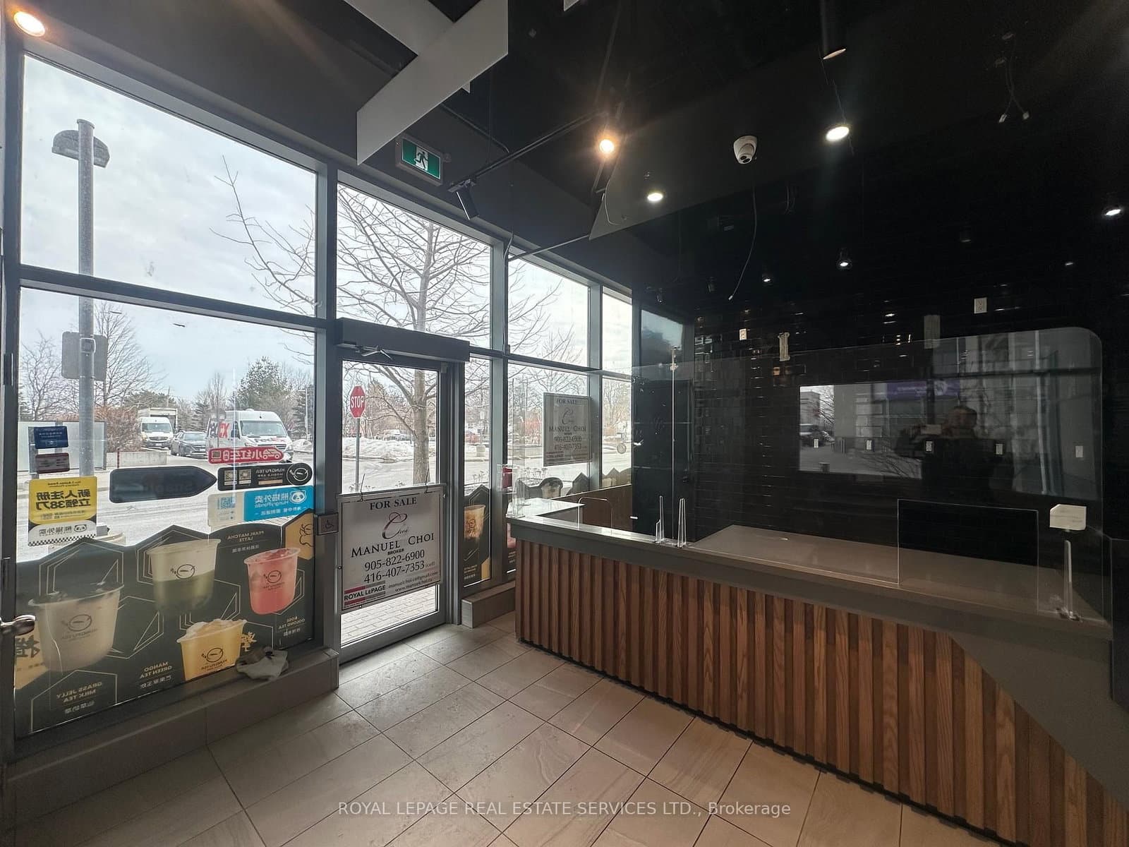 7163 Yonge Street, Unit 101 thumbnail 16