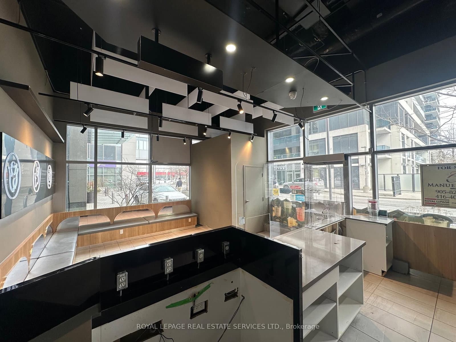 7163 Yonge Street, Unit 101 thumbnail 25