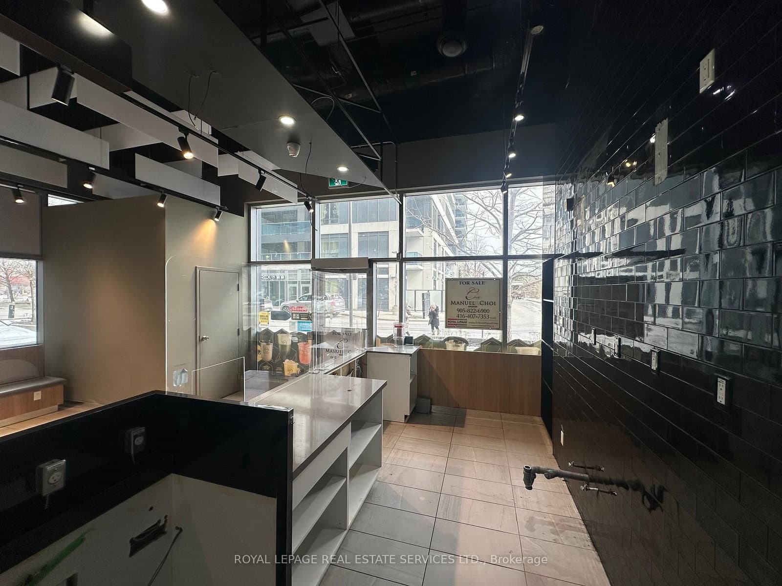 7163 Yonge Street, Unit 101 thumbnail 26