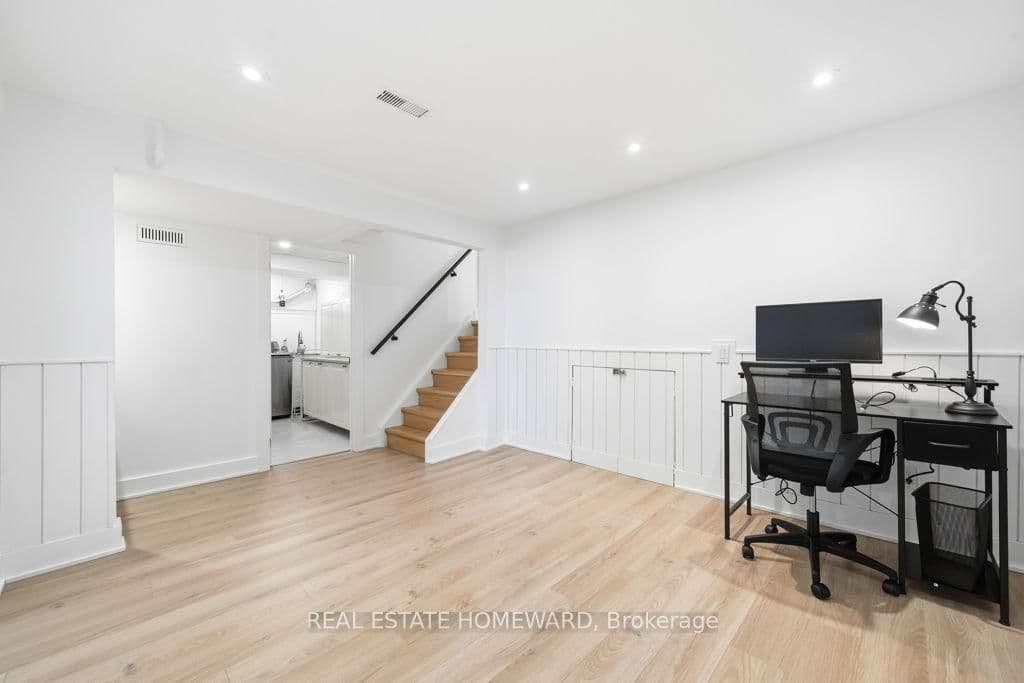 170 Harrison Drive thumbnail 37