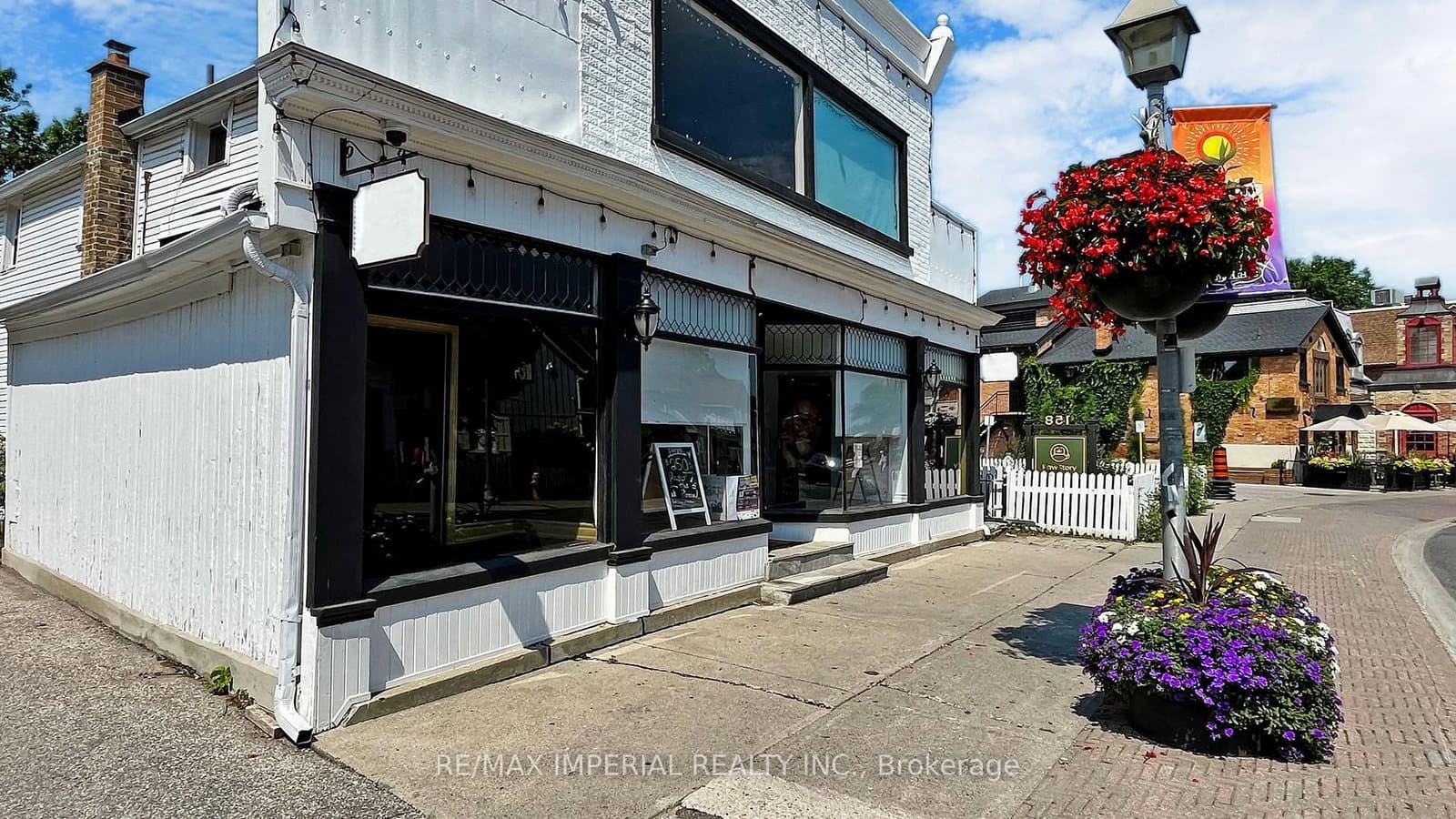 156 Main St Unionville thumbnail 4