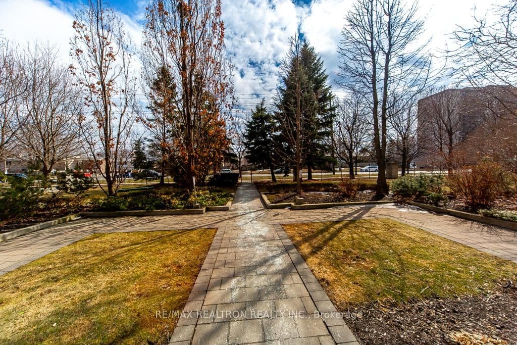 5 Emerald Lane, Unit 306 thumbnail 42
