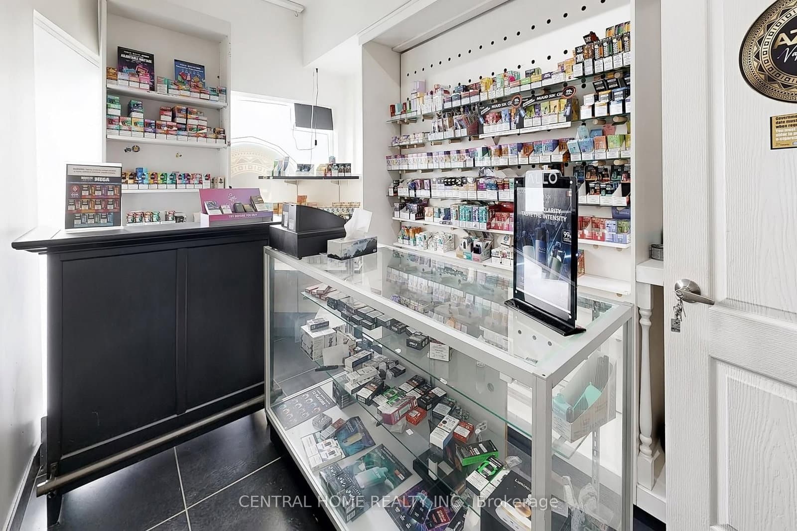 15231 Yonge Street thumbnail 24