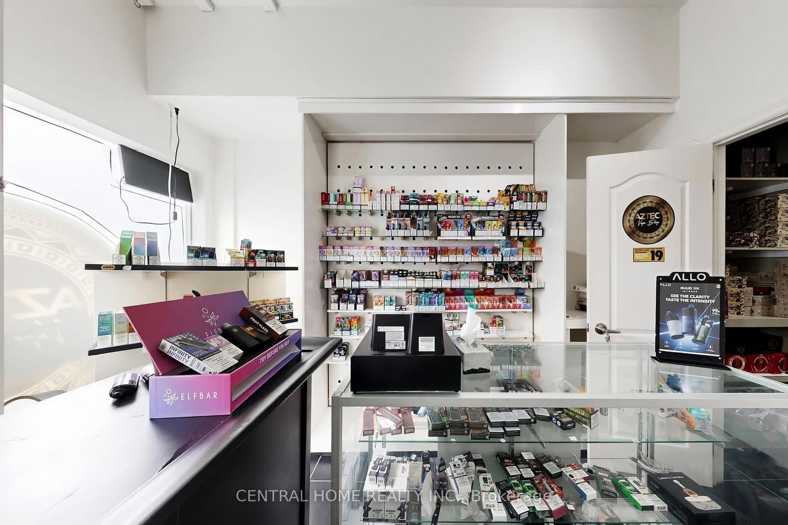 15231 Yonge Street thumbnail 25