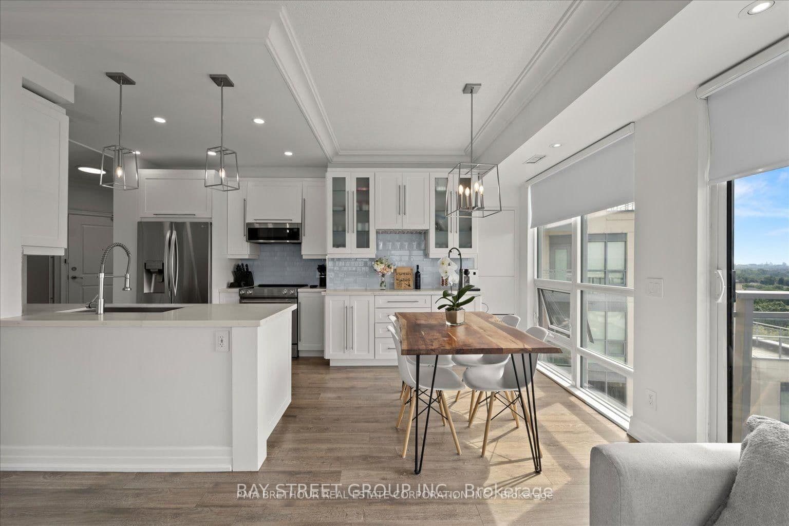 7730 Kipling Avenue, Unit 902 thumbnail 3