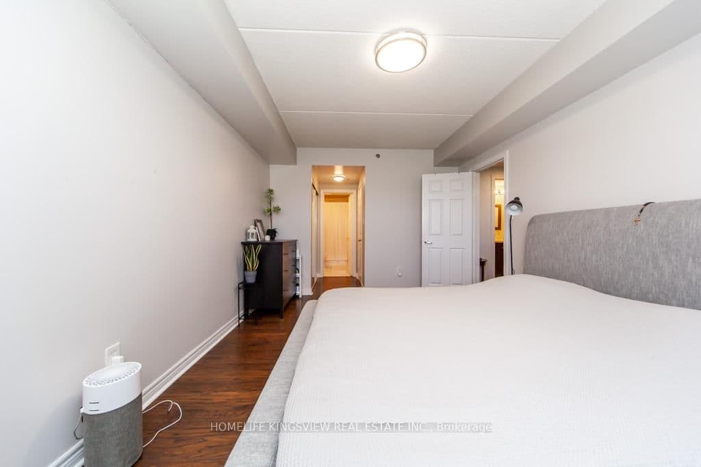 7428 Markham Road, Unit 301 thumbnail 19