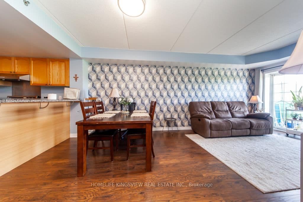 7428 Markham Road, Unit 301 thumbnail 6