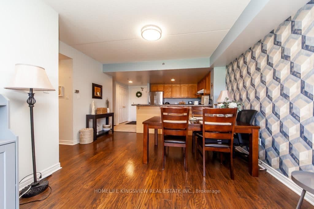 7428 Markham Road, Unit 301 thumbnail 8