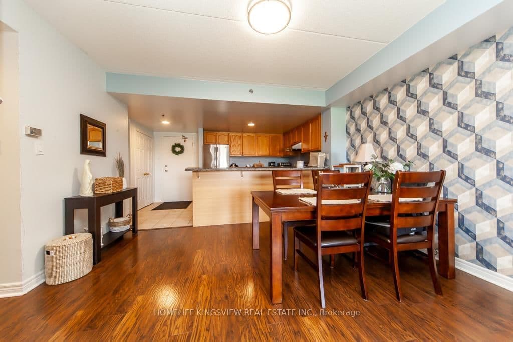 7428 Markham Road, Unit 301 thumbnail 9