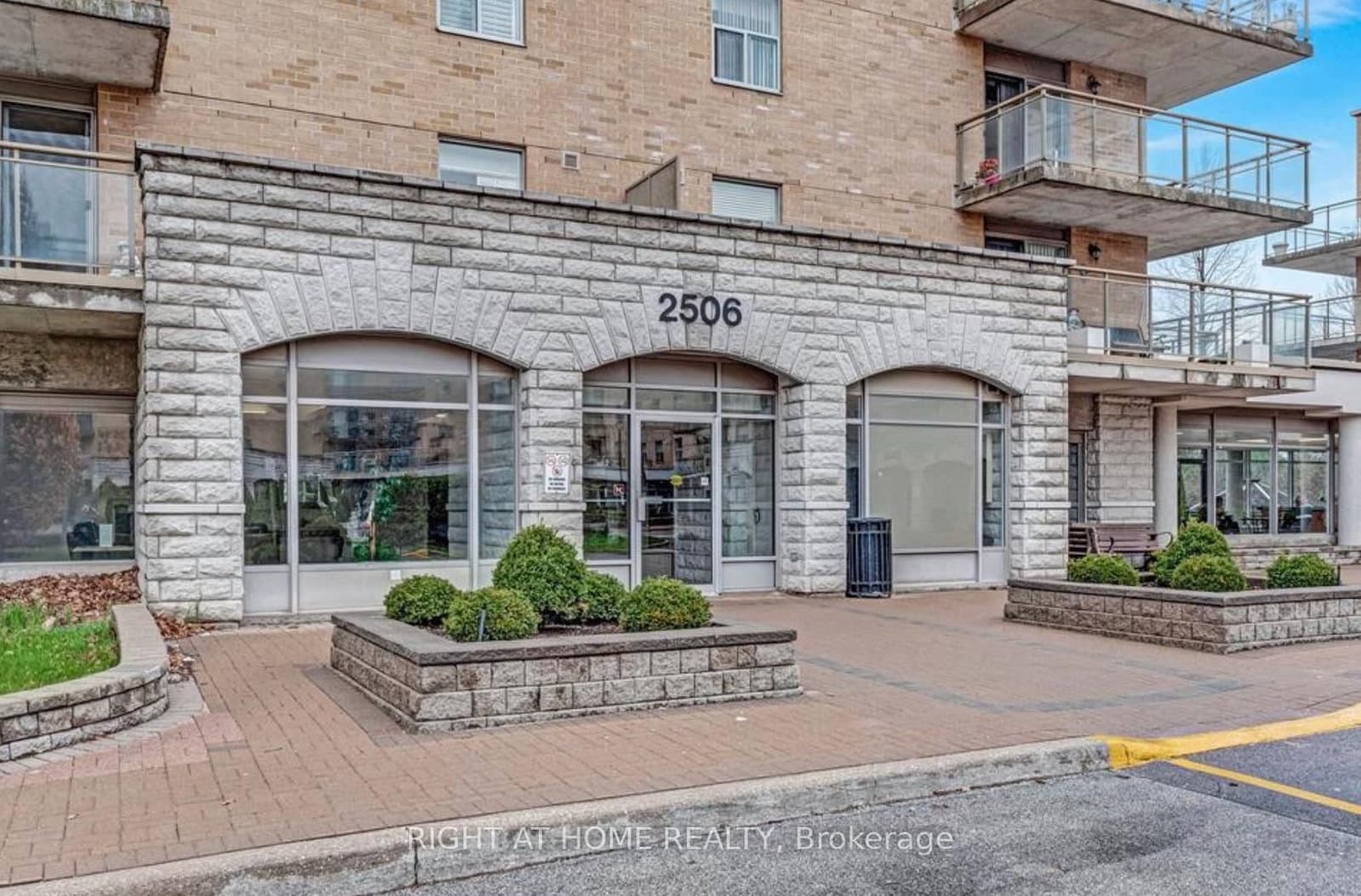 #501 - 2506 Rutherford Road