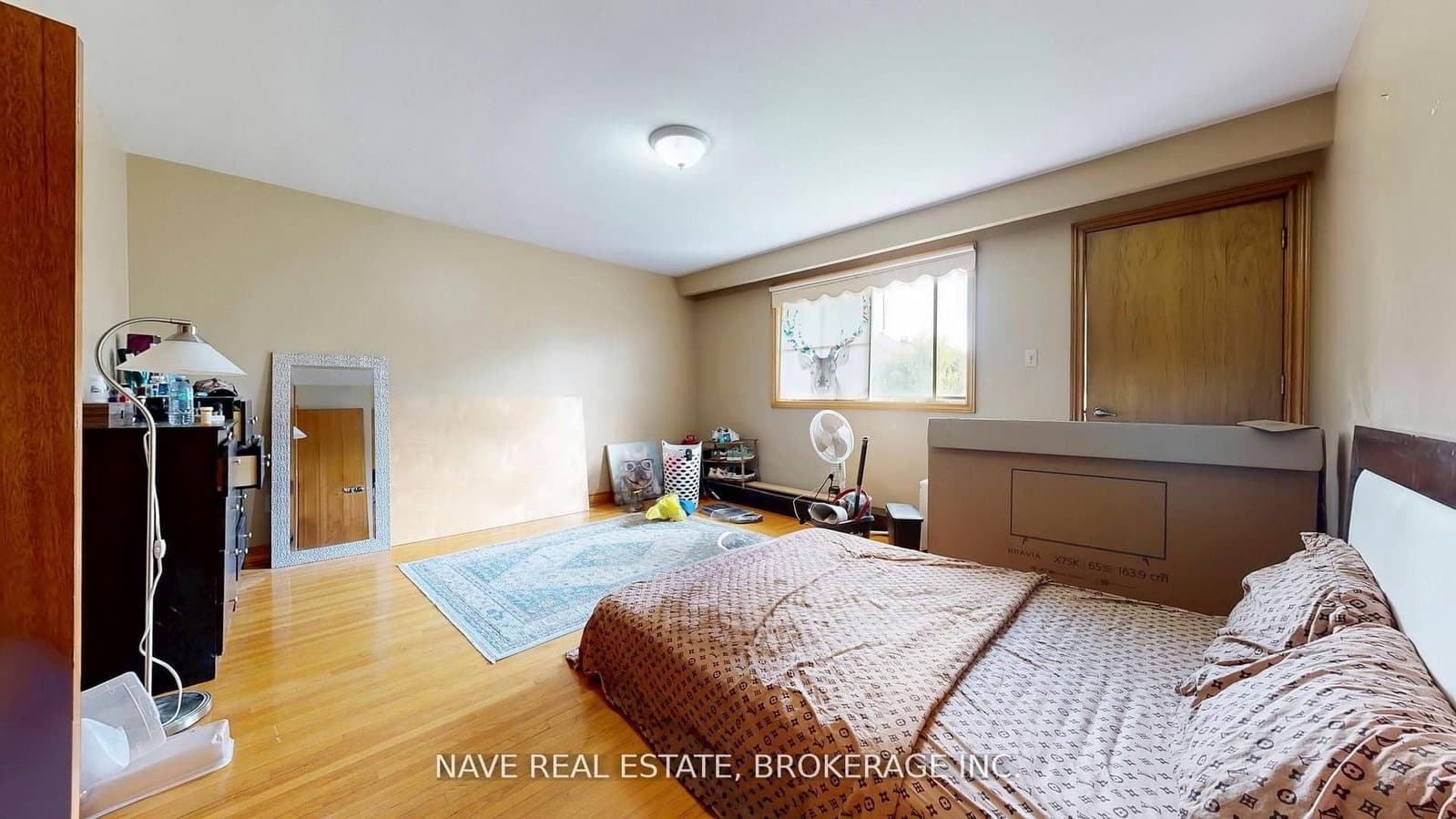 9747 Bathurst Street thumbnail 13