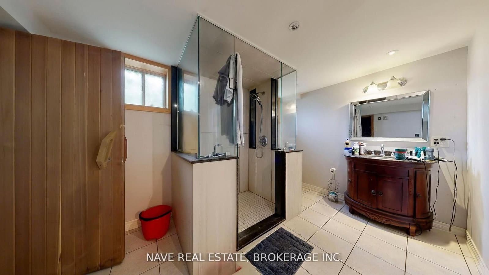9747 Bathurst Street thumbnail 40