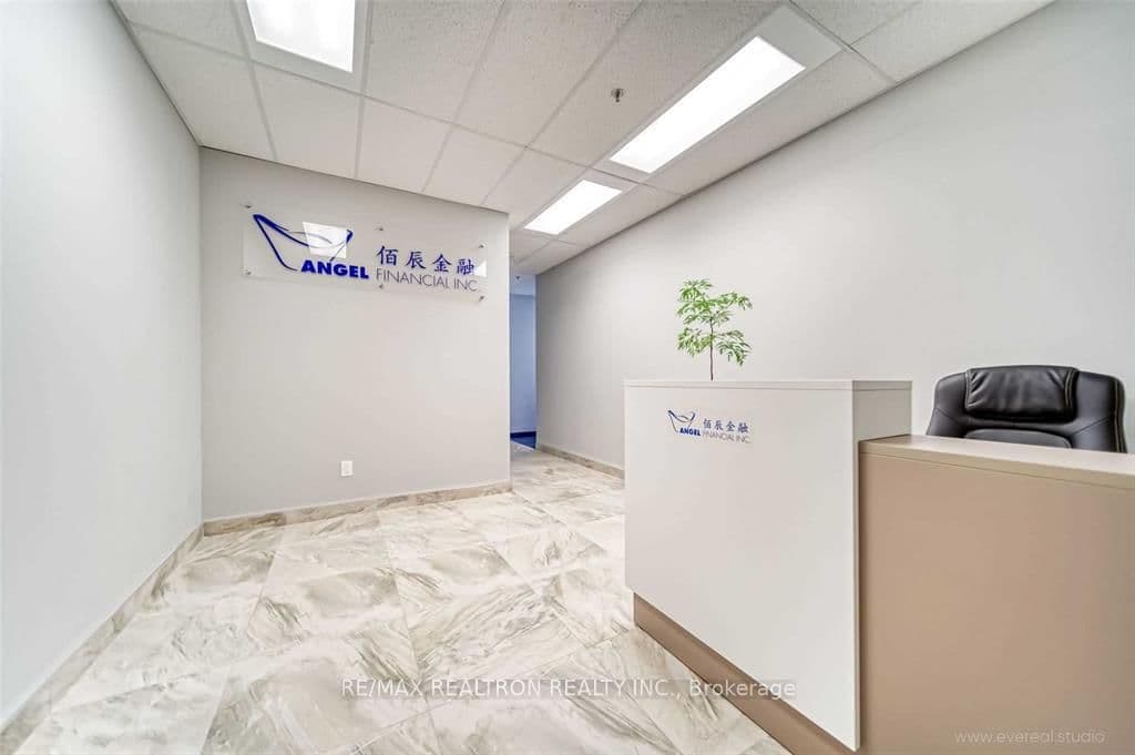 7191 Yonge Street, Unit 512 thumbnail 10