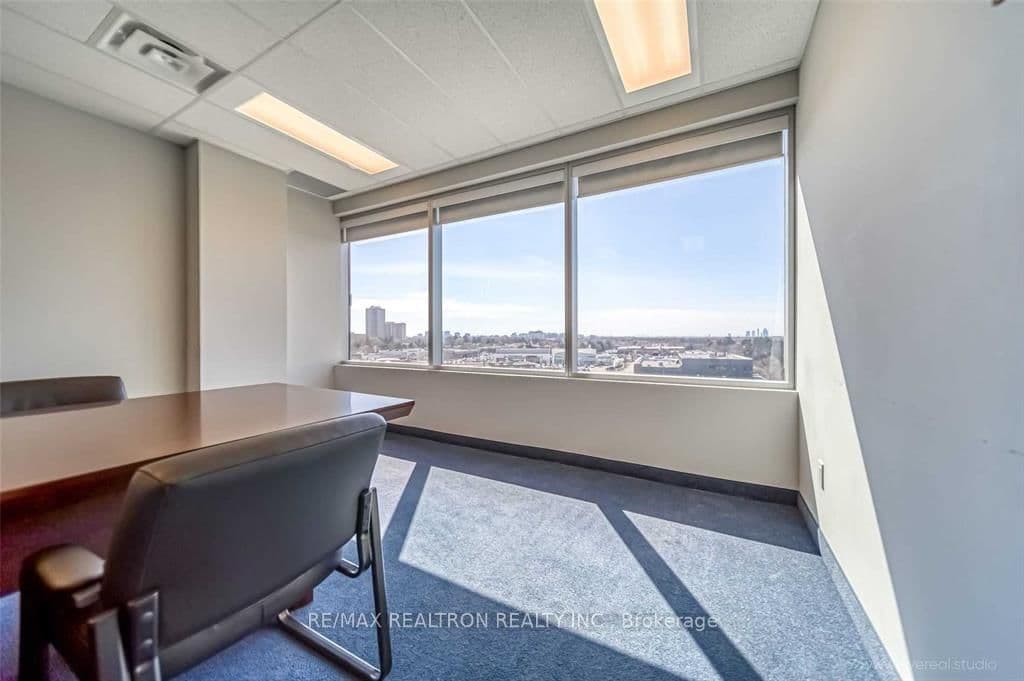 7191 Yonge Street, Unit 512 thumbnail 15