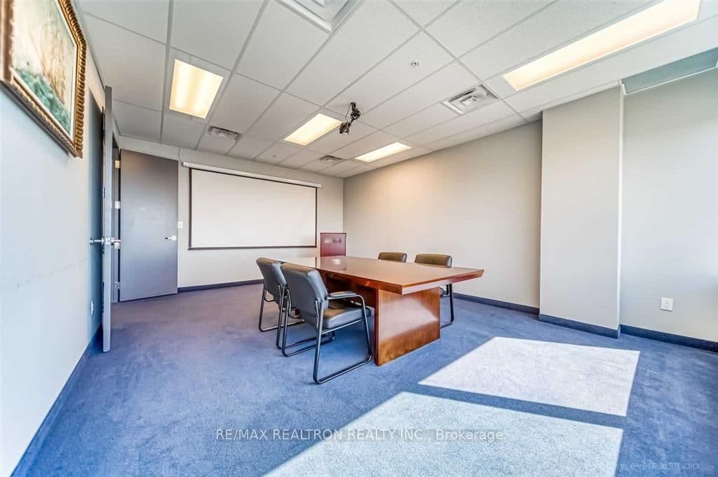 7191 Yonge Street, Unit 512 thumbnail 16