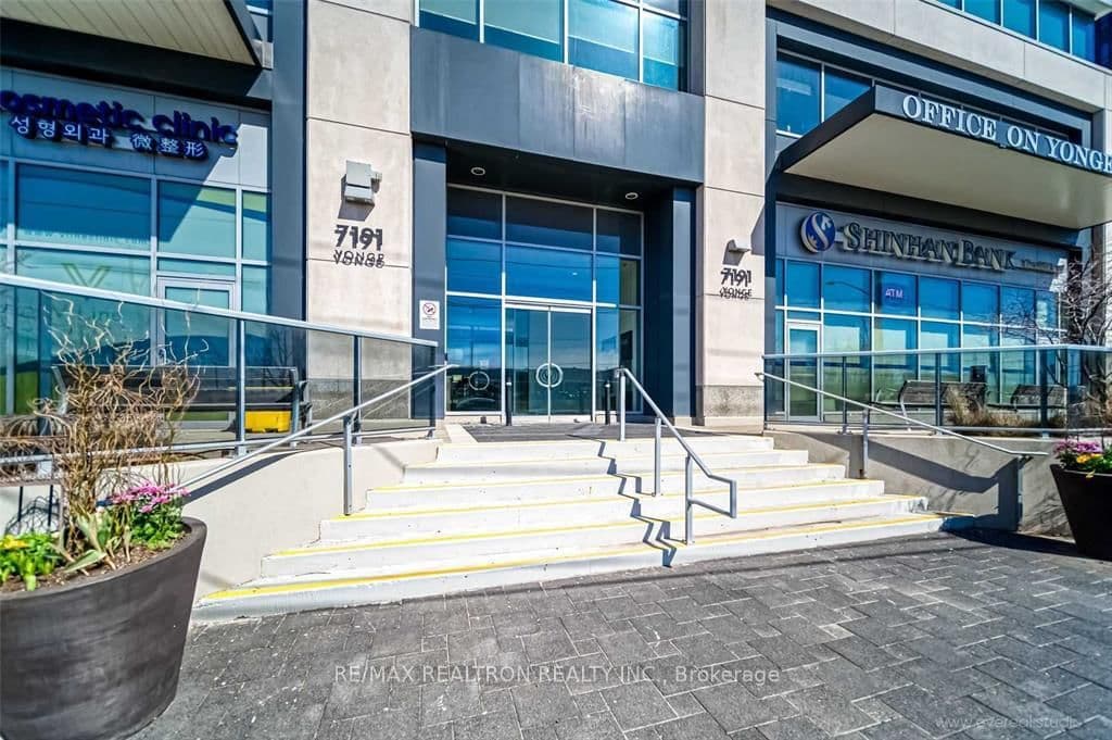 7191 Yonge Street, Unit 512 thumbnail 2
