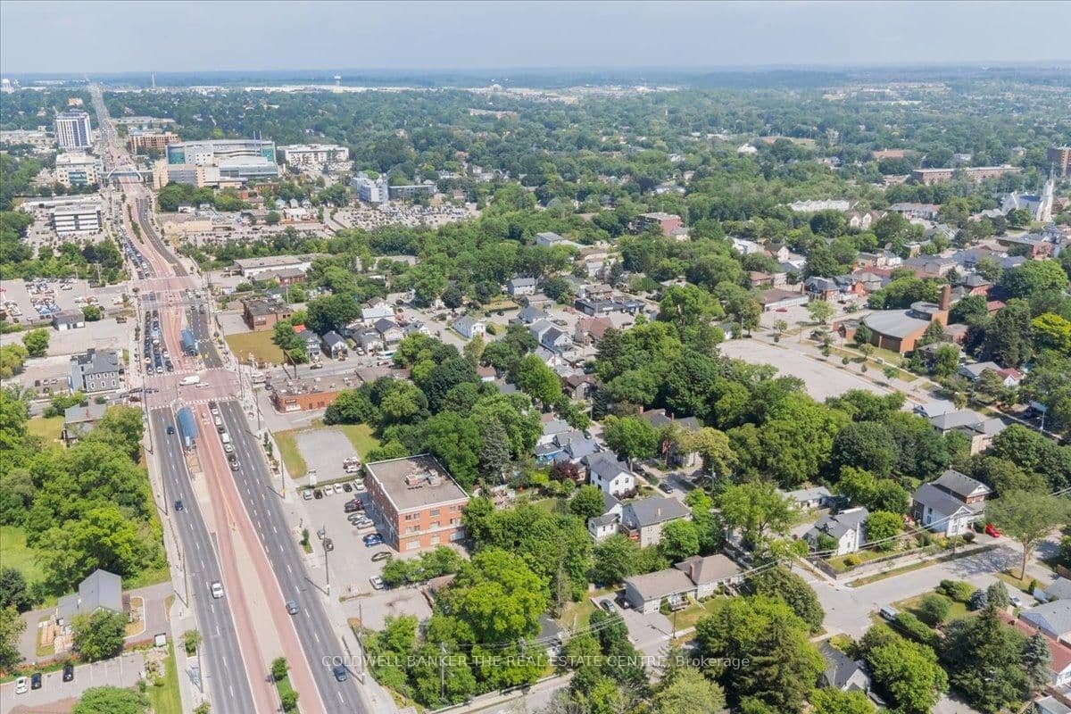 379 Simcoe Street thumbnail 6