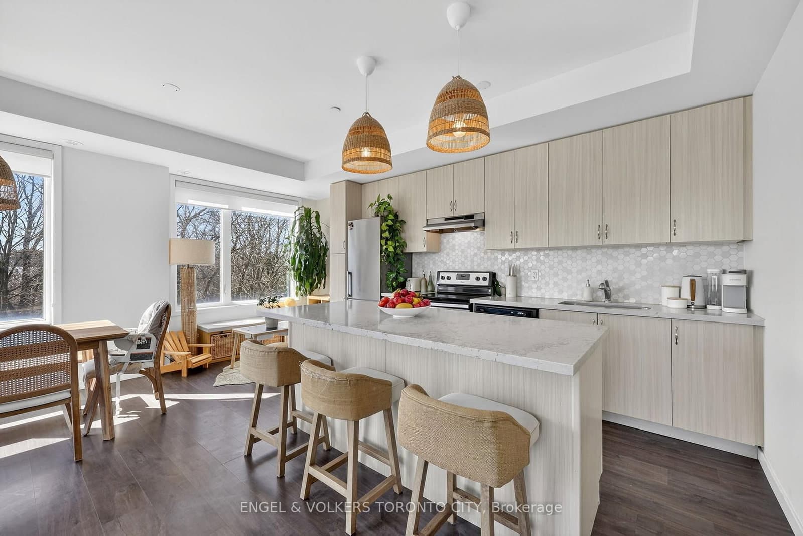 300 Alex Gardner Circle, Unit 42 thumbnail 8