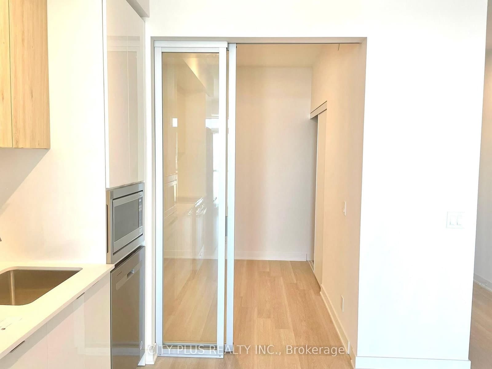 50 Upper Mall Way, Unit B-2609 thumbnail 8