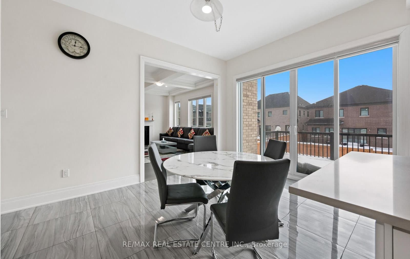 160 Wainfleet Crescent thumbnail 19