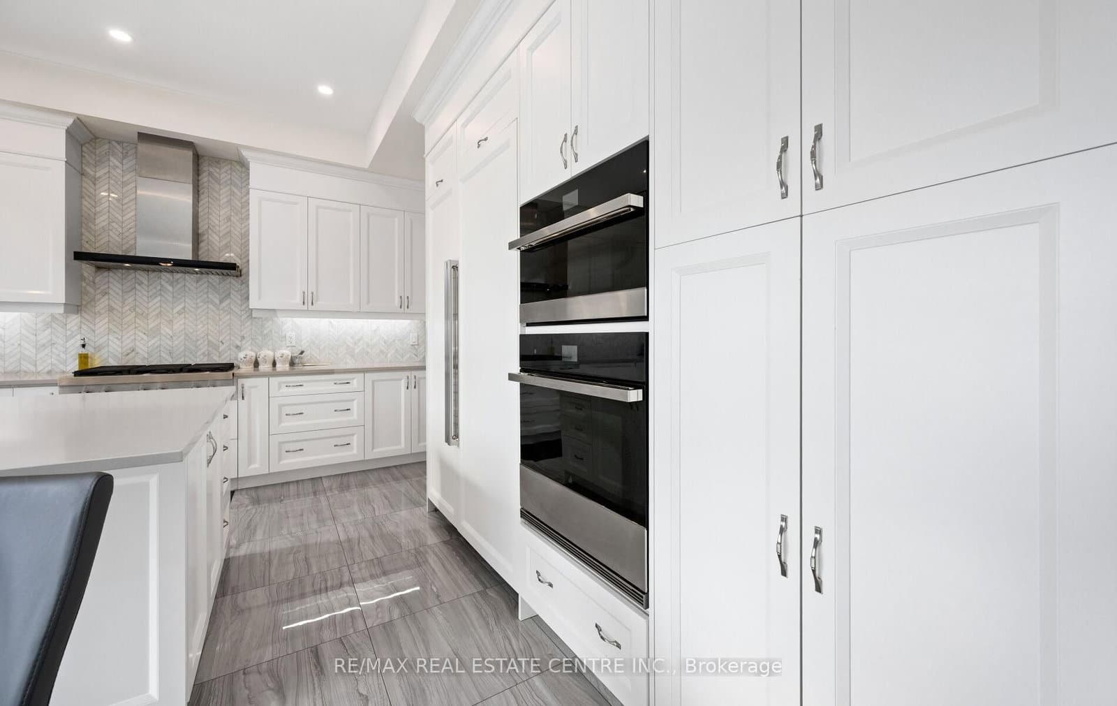160 Wainfleet Crescent thumbnail 23