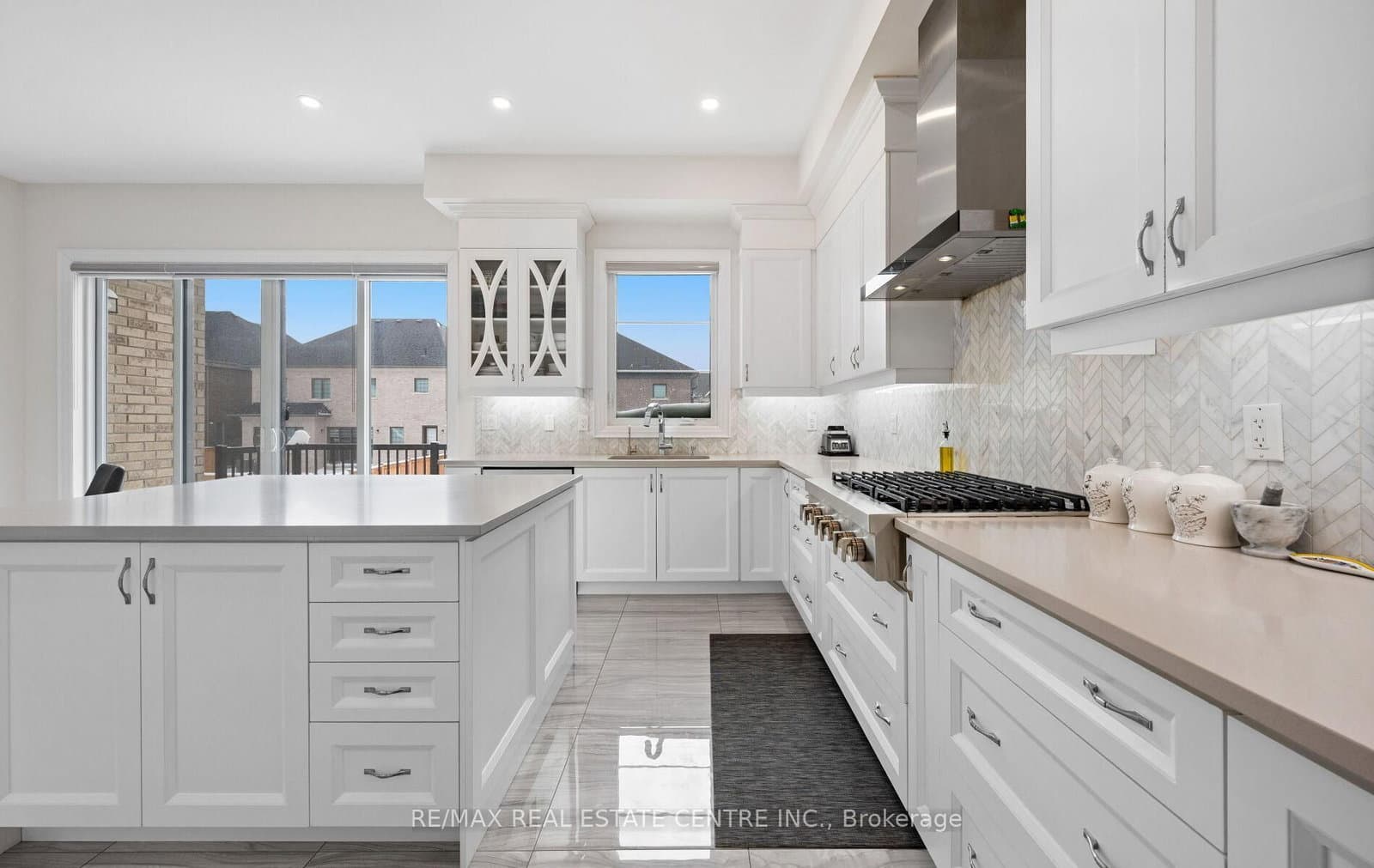 160 Wainfleet Crescent thumbnail 28