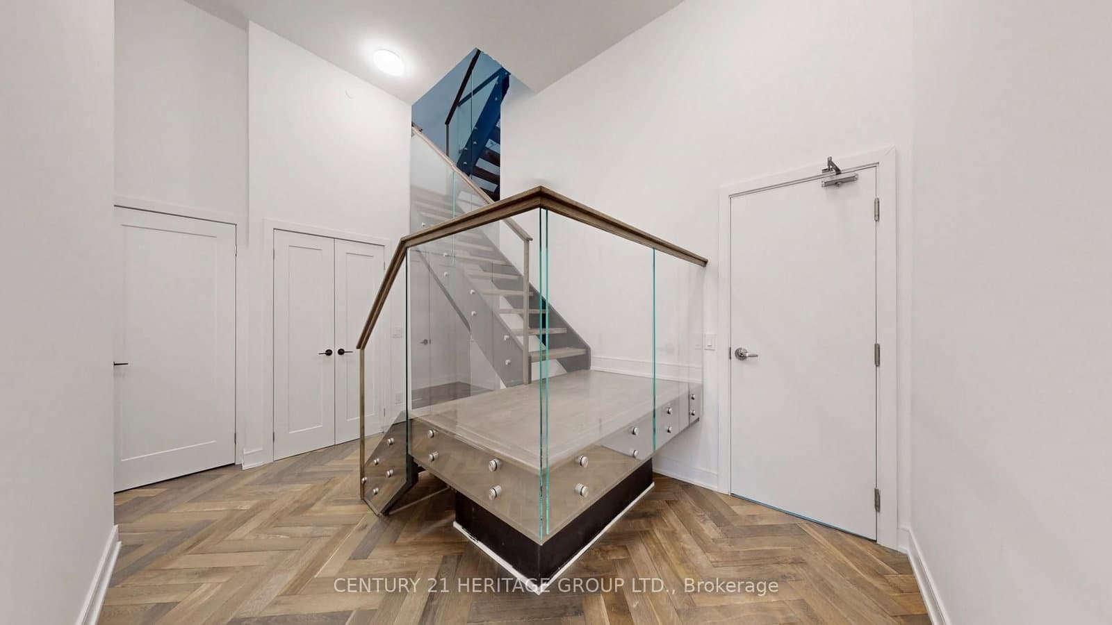 8888 YONGE Street, Unit 103 L/W thumbnail 30