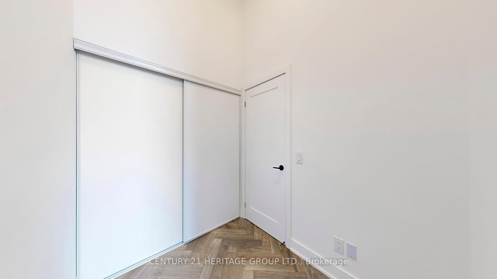 8888 YONGE Street, Unit 103 W/L thumbnail 36