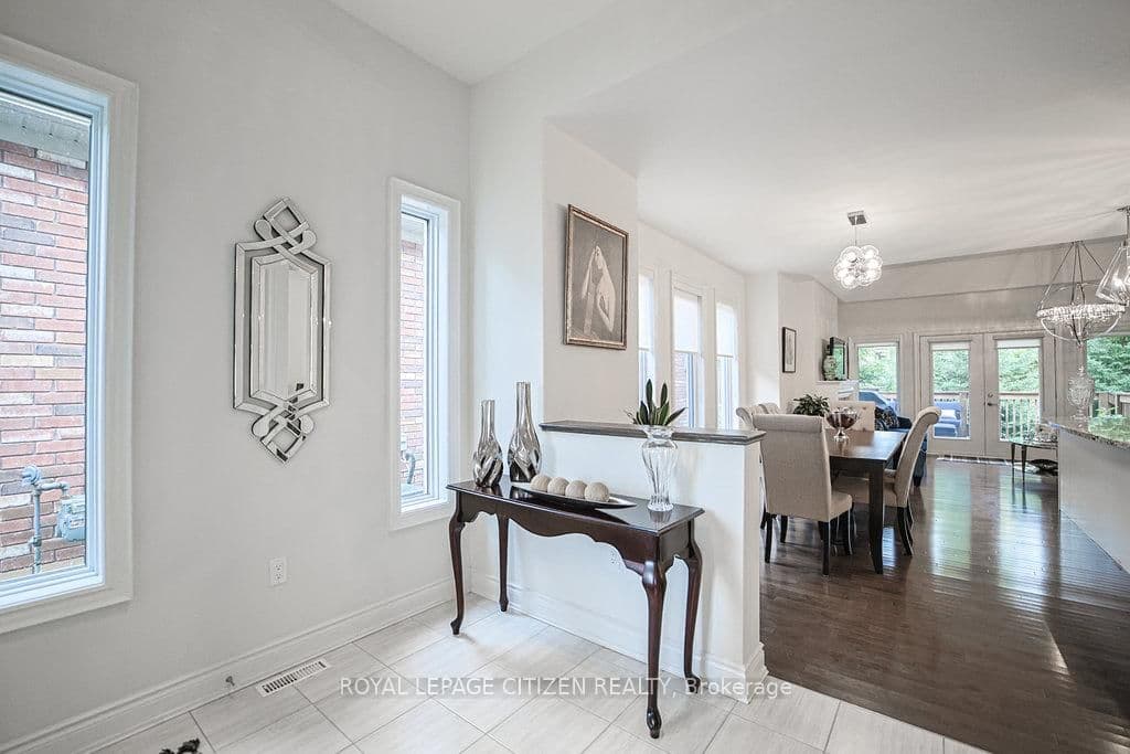 19 Westmount Drive thumbnail 19