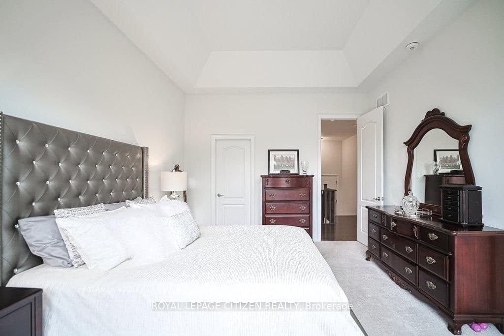 19 Westmount Drive thumbnail 21