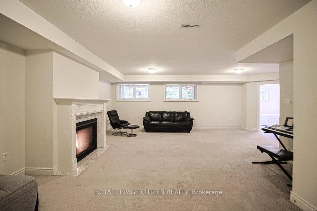 19 Westmount Drive thumbnail 31