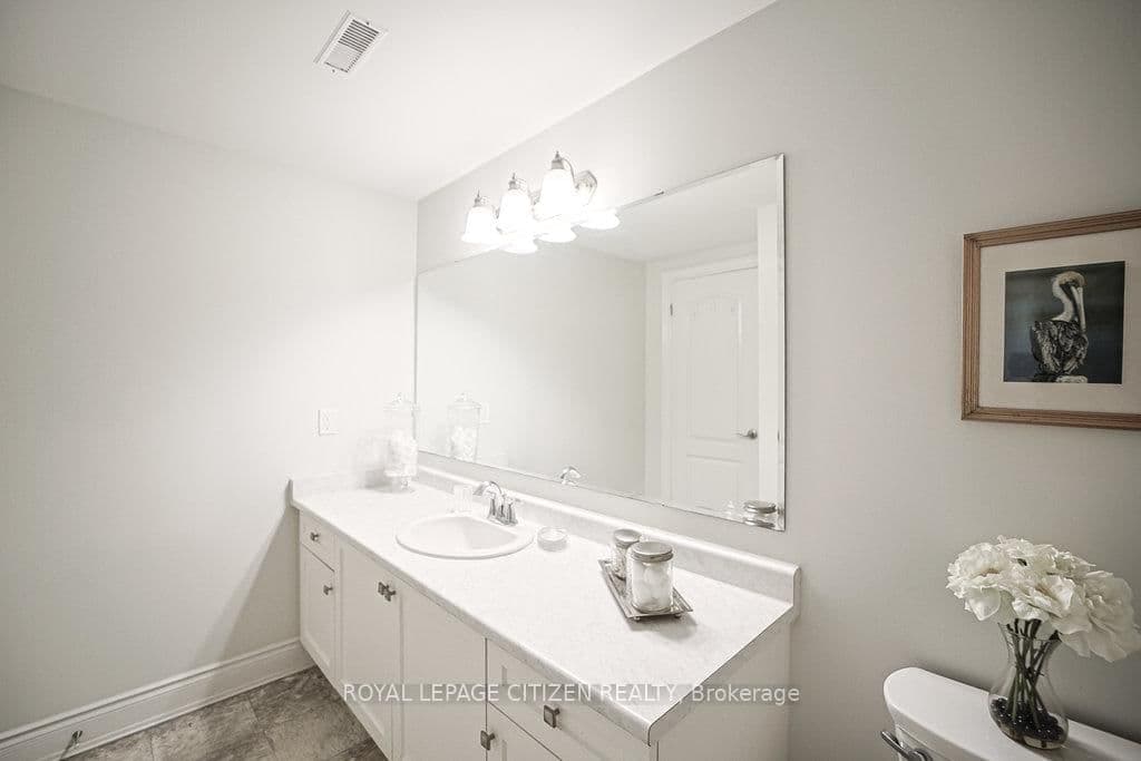 19 Westmount Drive thumbnail 36