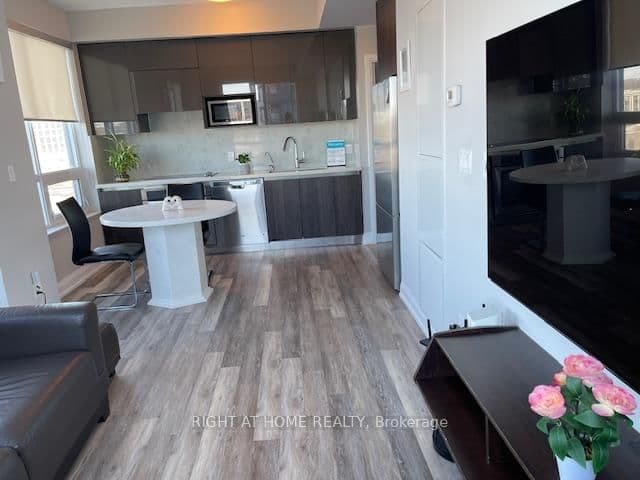 25 Water Walk Drive, Unit 710 thumbnail 5