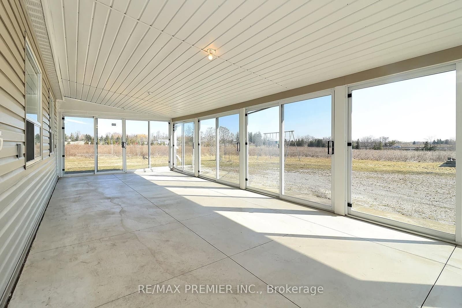 6080 King Vaughan Road thumbnail 5