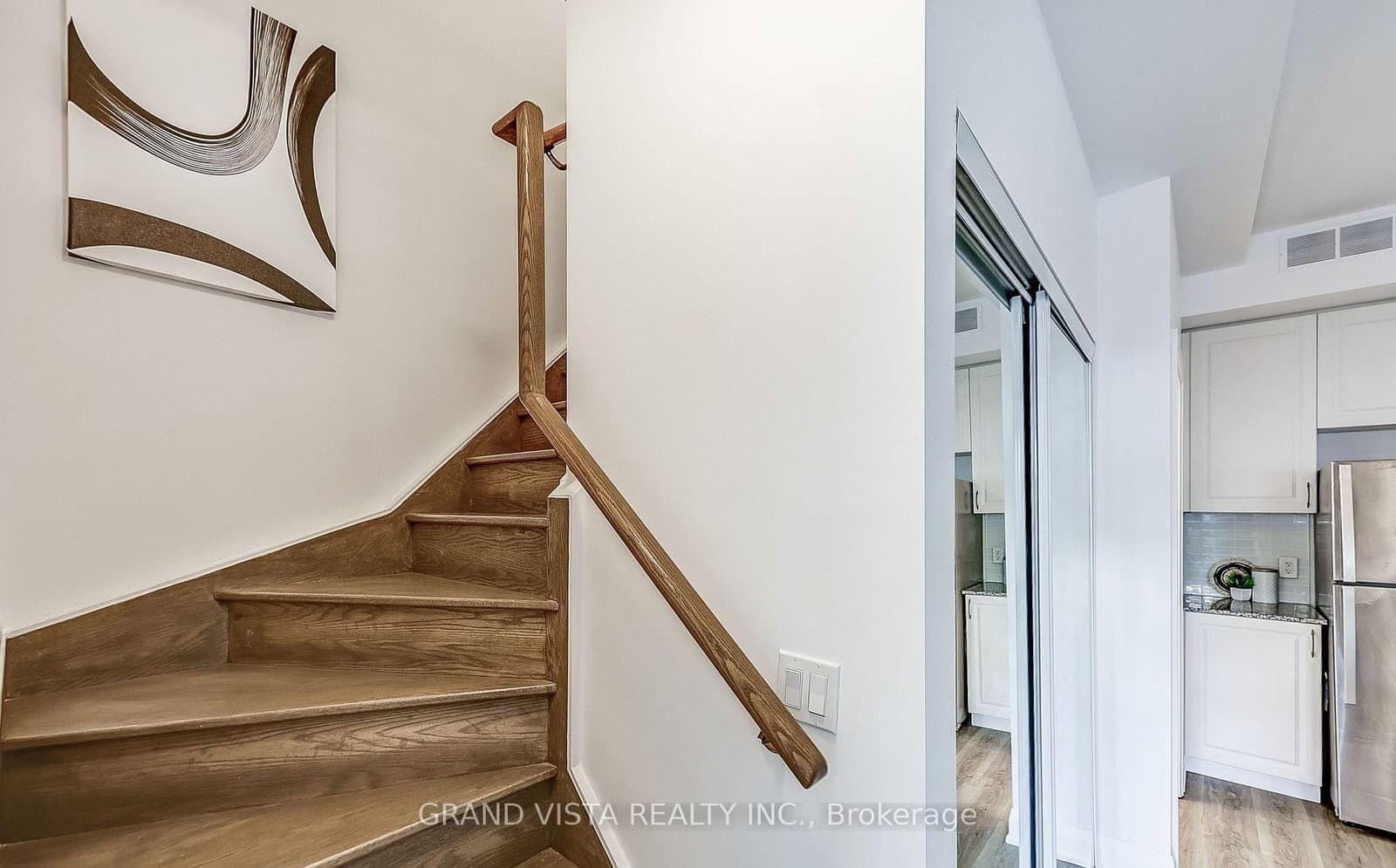 5279 Highway 7, Unit B602 thumbnail 17