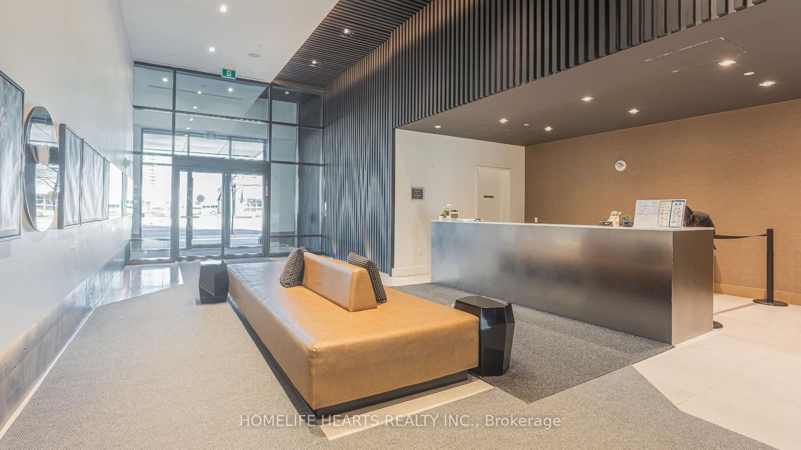8868 Yonge Street, Unit 818 thumbnail 2