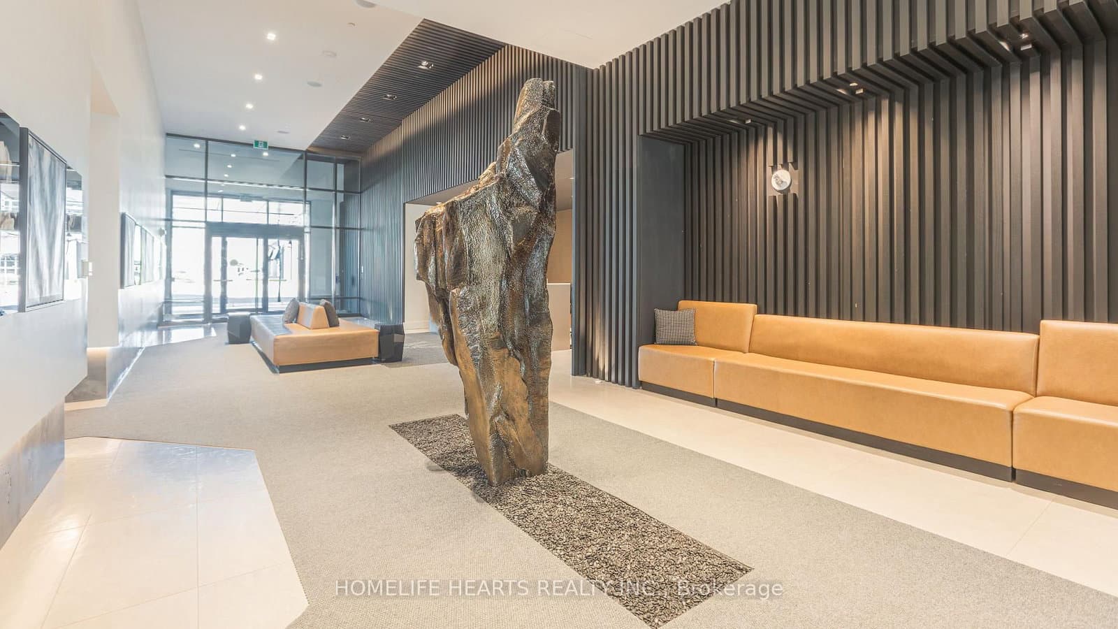 8868 Yonge Street, Unit 818 thumbnail 32