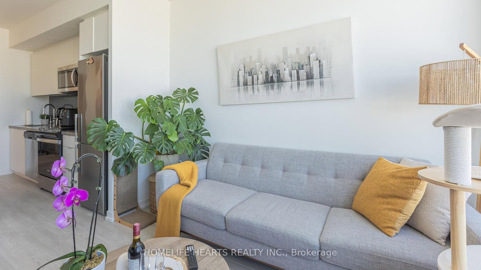8868 Yonge Street, Unit 818 thumbnail 9