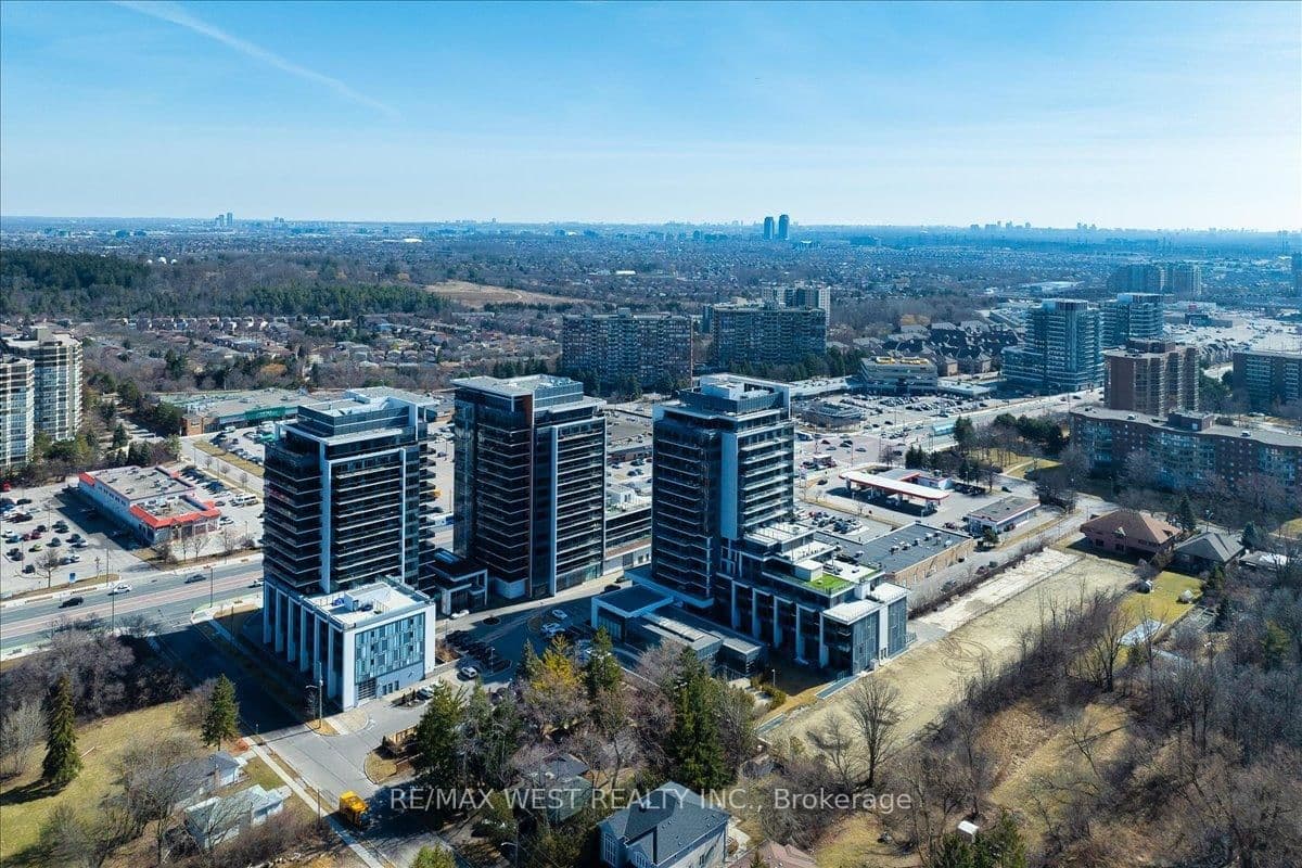 9610 Yonge Street, Unit A8 thumbnail 29