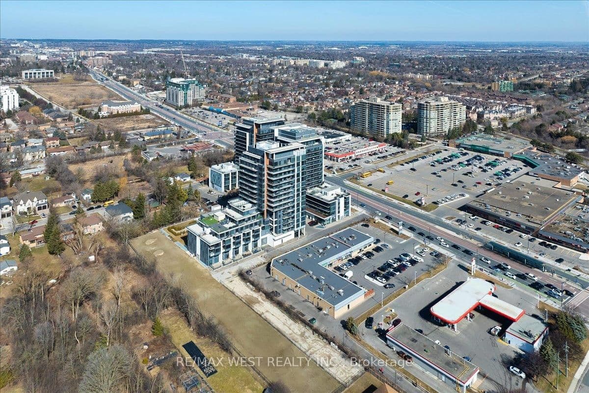 9610 Yonge Street, Unit A8 thumbnail 31