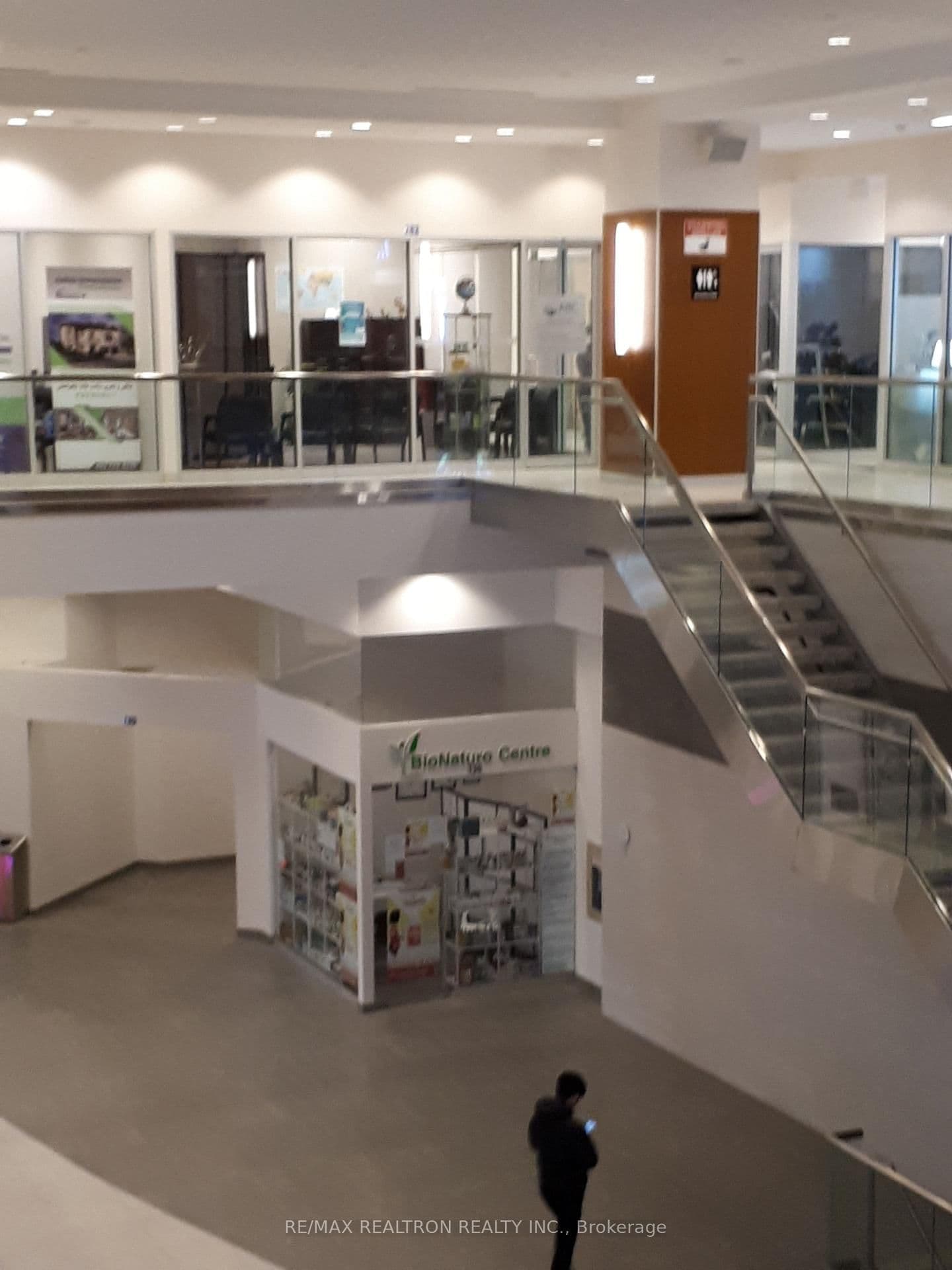 7163 Yonge Street, Unit 259 thumbnail 3