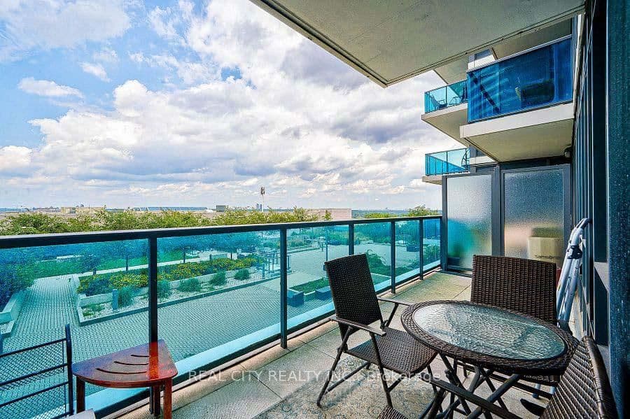 7167 Yonge Street, Unit 407 thumbnail 10