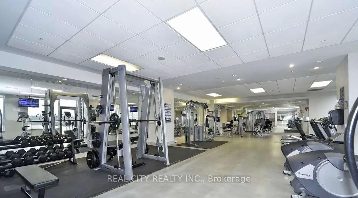 7167 Yonge Street, Unit 407 thumbnail 12