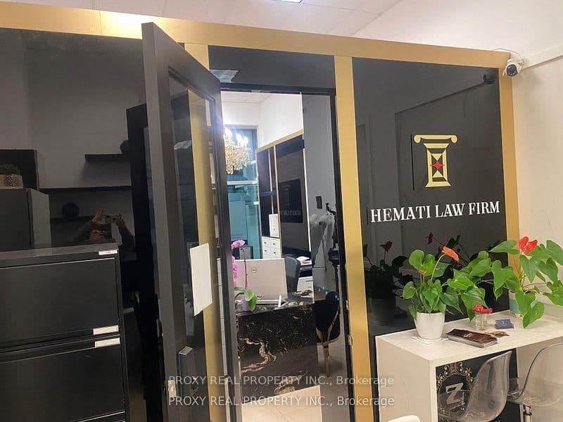 7163 Yonge Street, Unit 119 thumbnail 13
