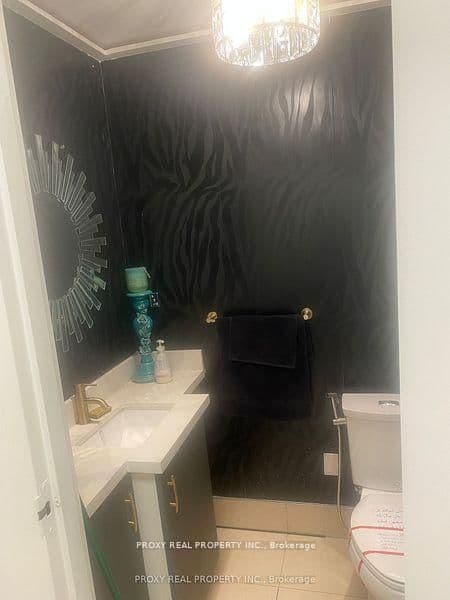 7163 Yonge Street, Unit 119 thumbnail 17