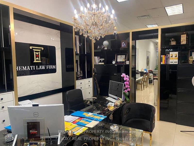 7163 Yonge Street, Unit 119 thumbnail 5
