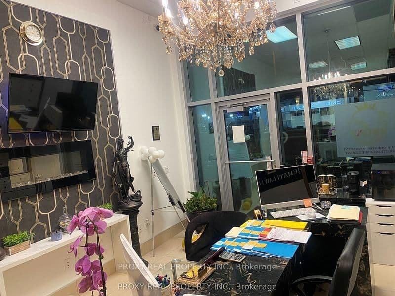 7163 Yonge Street, Unit 119 thumbnail 7