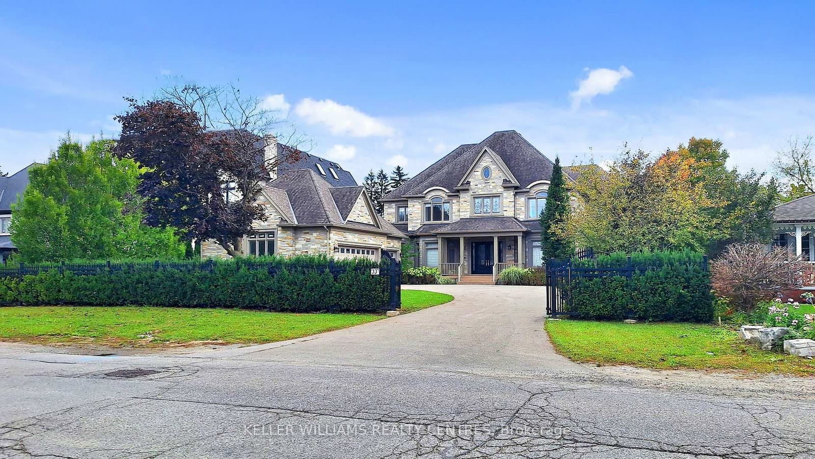 33 Maple Grove Avenue thumbnail 3